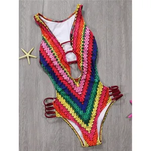 Monokini floral une pièce avec dos nu - Product Image 4