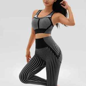 Nouveau design personnalisé débardeur de yoga de haute qualité legging doux au toucher ensemble de yoga GYM Fitness leggings de yoga pour les femmes - Product Image 1
