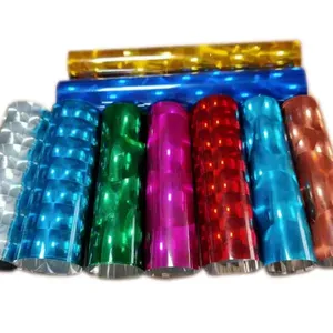 Film adhésif holographique métallisé en PET en gros, autocollants multicolores brillants pour emballage cadeau, lamination, emballage décoratif - Product Image 3