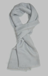 Bufanda de Cachemira Personalizada de Color sólido Invierno Suave Listo para Precio al por mayor oferta especial Bufandas y chales unisex de calidad de lujo - Product Image 3