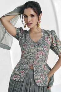 Travail de broderie georgette gris à la mode Lehenga Choli avec Dupatta pour la fête - Product Image 3