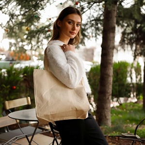 Sac fourre-tout en sergé à porter à l'épaule, en coton écologique, avec lettres et impression sérigraphiée, pour usage quotidien et idéal comme cadeau, en matériau PP - Product Image 3