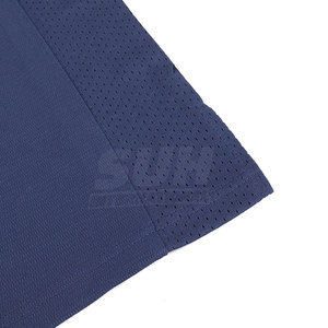 Vente d'usine - Prix abordable - Maillot d'été respirant en maille pour homme - Manches courtes - Col en V - Logo personnalisé - Couleurs et tailles variées - Vente en gros - Product Image 6