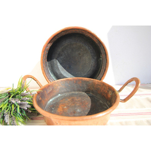 Cazuelas redondas de metal martillado con un diseño duradero, perfectas para calentar alimentos en restaurantes y soluciones de almacenamiento elegantes - Product Image 6