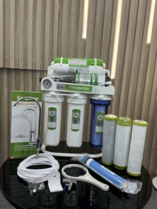 ระบบกรองน้ำ RO พลาสติก Kangaroo 6 ขั้นตอน 100 GPD พร้อมขาตั้งและเกจวัด  ระบบทำความสะอาดตัวเอง ติดตั้งใต้ซิงค์ - Product Image 4