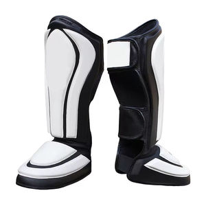 Espinilleras Deportivas para Niños, Jóvenes y Adultos, Transpirables, de Cuero, Ligeras, con Logotipo Personalizado, Protección para Fútbol - Product Image 1