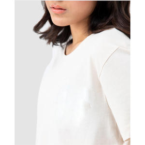 เสื้อยืดคอกลมแขนสั้นลำลองคุณภาพดีสำหรับผู้หญิง ผ้าฝ้าย 100% ระบายอากาศได้ดี น้ำหนัก 220 กรัม รับสกรีนโลโก้ ราคาขายส่ง - Product Image 5