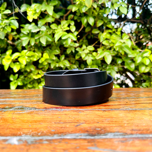 เข็มขัดหนังแท้หรูหราสีดำสำหรับผู้ชายสีดำเป็นทางการและเป็นทางการพร้อมหัวเข็มขัดด้านทองเหลือง - Product Image 2