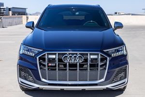 Audi SQ7 Premium Plus 2021 Usado en Excelentes Condiciones, Motor V8 Twin-Turbo de 500 hp - Product Image 1