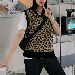 Acogedor Chaleco de punto acrílico ligero sin mangas transpirable Casual suéter de invierno suave al tacto suéter de capas de punto a máquina - Product Image 3