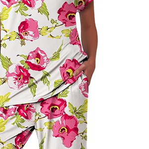 Conjunto de pijama de manga corta con estampado floral para mujer, ropa de dormir de algodón suave con Bolsillos y logotipo personalizado - Product Image 4