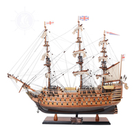 T033A - Maquette de bateau HMS Victory en bois artisanal de taille moyenne avec vitrine peinte pour la décoration intérieure, fournitures d'art et d'artisanat