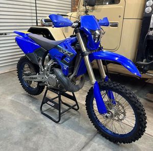 TUK ORIGINAL NOUVEAU YAMAHA YZ250F YZF450F YZ250 MX Dirt Bike Tout Nouveau Disponible à la Vente Dès Maintenant. - Product Image 4