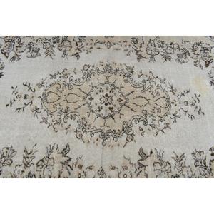 5.5x8.6 ft Vintage Large Rug, <b>Brown</b> White Turkish Persian <b>Wool</b> Rug - Product Image 4