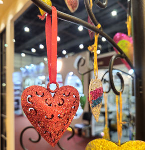 Purple Glitter Heart Shape Hanging Ornement De Noël Décoration De Découpe En Métal pour Arbre Maison Vacances Cadeau De Fête Pièce - Product Image 4