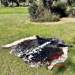 Peaux en cuir de vache pour une utilisation polyvalente Sacs à main pour meubles Canapés Bagages Vêtements et plus Motifs finis - Product Image 2