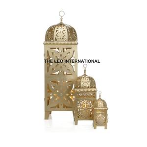 Juego de 3 Faroles de Hierro de Diferentes Tamaños, Accesorios de Decoración para el Hogar al Aire Libre, Juego de Faroles Dorados para Bodas, Farol para Velas - Product Image 1