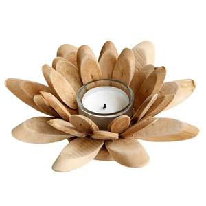 Porte-bougie en bois naturel à grain lisse, finition mate, texture bois, design personnalisé fait à la main pour la décoration de Noël à la maison - Product Image 6