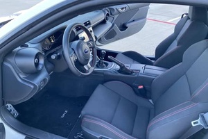 SUBARU BRZ 2022 IMPECABLE, Volante a la Derecha/Izquierda, Transmisión Manual de 6 Velocidades, Listo para Entrega - Product Image 4