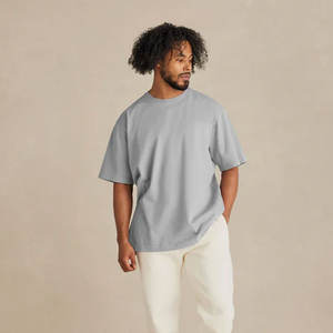 T-shirt unisexe en coton 100% avec impression DTG personnalisée, logo graphique, poids lourd, streetwear pour femmes - Product Image 4