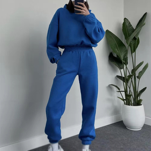 ชุดออกกำลังกายสองชิ้นสำหรับผู้หญิงชุดครอปเสื้อแขนยาวมีฮู้ดสำหรับฤดูใบไม้ร่วงฤดูหนาว - Product Image 1