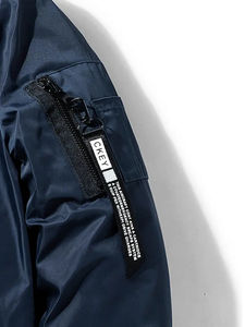 Veste universitaire unisexe au meilleur prix, logo personnalisé, taille plus, toile imperméable, capuche, style streetwear, fabrication sur mesure, prix bas - Product Image 4