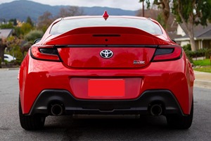 Voiture GR86 Premium Turbo 2023, cuir, transmission intégrale, faible kilométrage, boîte automatique, conduite à gauche, essence, état neuf - Product Image 2