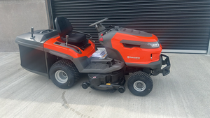 Achetez une tondeuse autoportée Husqvarna TC22OT 42 pouces neuve/d'occasion, 22 ch VTwin - Product Image 4