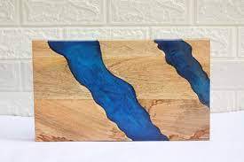 Vente en gros de bloc à découper en bois naturel et résine planche à fromage forme personnalisée en médaillon couleur personnalisée design de luxe moderne maison commerciale - Product Image 6