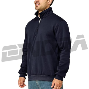 Le pull-over matelassé à fermeture éclair quart pour hommes à manches longues offre une coupe moderne, chaude et douce, parfaite pour les journées fraîches. - Product Image 3