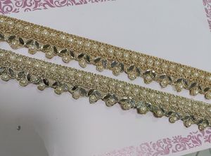 Rubans et lacets brodés à la machine sur mesure en paillettes brodés pour robes de mariée de 5 couleurs et d'une largeur de 2 pouces. - Product Image 6