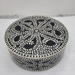 Escultura de Lujo Hecha a Mano con Incrustaciones de Resina y Pintura Personalizada de Crafts Galore para Decoración de Cocina, Comedor y Hotel - Product Image 1