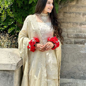 Fournisseur en gros de créateur de mode nouveau costume en fausse georgette Sharara Gharara avec séquence et broderie - Product Image 2