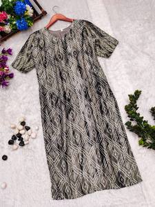 Magnifique A-Line Kurti | Bandhani imprimé | Parfait pour les festivals et les mariages | Décolleté à la mode | Vêtements ethniques incontournables - Product Image 3