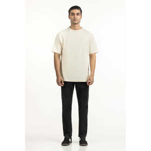 เสื้อยืด Relax Fit ผ้าฝ้าย 100% สีพื้น พิมพ์ลาย ผ้าเจอร์ซีย์ น้ำหนัก 220 กรัม ป้ายยี่ห้อแบบกำหนดเอง MN-TS-SS25-013 - Product Image 3