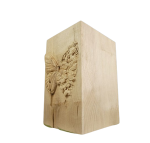 Urna Funeraria para Mascotas, Diseño de Mariposa, para Perros Adultos, Urnas de Madera Hechas a Mano para Gatos con Foto - Product Image 1