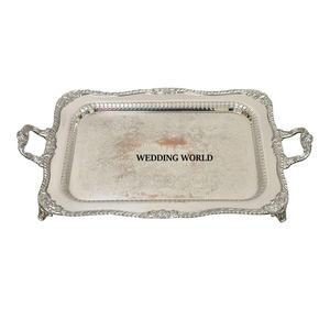 Plateau à chocolat design en acier inoxydable Plateau à chocolat fait à la main de belle qualité Nouveau plateau à chocolat élégant et classique - Product Image 3