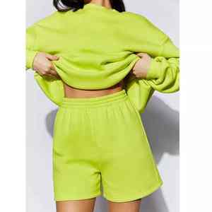 ชุดเสื้อถักคอกลมกางเกงขาสั้นและสเวตเตอร์ของผู้หญิงผ้าสแปนเด็กซ์/โพลีเอสเตอร์สีพื้นระบายอากาศใส่สบาย - Product Image 2