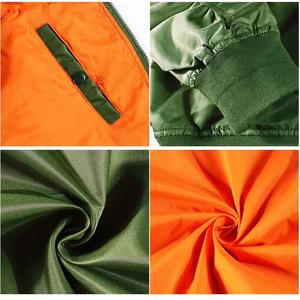 แจ็คเก็ตบอมเบอร์สีเขียว ผลิตตามแบบ OEM ออกแบบเองได้ คุณภาพสูง ปักโลโก้ด้วยเทคนิค Emb  ผ้าไนลอนกันน้ำ แจ็คเก็ตบอมเบอร์ทรง Ma1 สำหรับผู้ชาย - Product Image 4