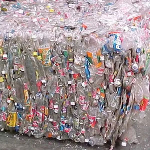 Déchets de bouteilles en plastique - Product Image 1