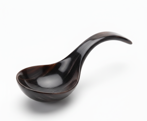 Cuchara Tradicional Hecha a Mano de Cuerno de Búfalo Natural de Alta Calidad y Ecológica para Cocinar, Servir y Comer en Casa - Product Image 3