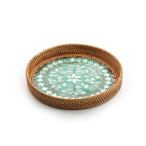 Ensemble de trois plateaux de service en rotin et nacre de tailles différentes, plateau à chocolats, best-seller - Product Image 5