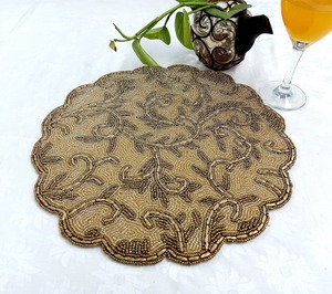 Set de dessous-de-plat perlés de luxe pour table à manger par Rf Crafts - Product Image 6