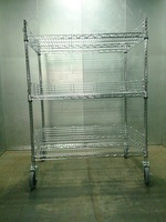 Étagère métallique robuste en acier zingué certifiée NSF avec option roulettes, capacité de 200 kg par étagère, 2 à 5 niveaux, série SC1860