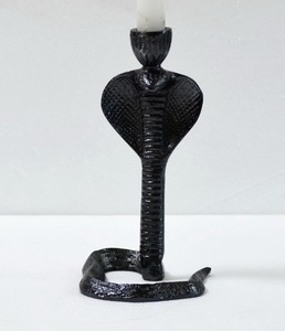 แท่นวางเทียนแบบคลาสสิกทำจากอลูมิเนียมเคลือบเงาสองขนาด - Product Image 2