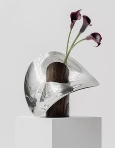 Florero de metal decorativo con acabado de latón antiguo para decoración del hogar, centro de mesa, arreglo floral o escritorio de oficina - Product Image 6