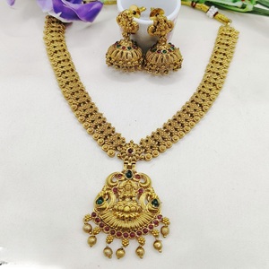 Collier temple en or antique avec boucles d'oreilles Lakshmi Kasu collier de mariée ensemble classique ensemble de bijoux grand temple ensemble d'or ensemble de mariage - Product Image 1