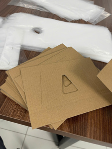 Bolsas de pomo de puerta LDPE impresas personalizadas al por mayor con orificio para manija para hotel y embalaje minorista para uso doméstico - Product Image 6