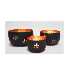 Bougie votive design élégante en métal avec finition dorée, décoration intérieure, table à manger, fête, mariage et noël - Product Image 5