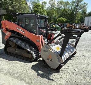 รถตักล้อยาง Kubota SVL95-2S/SVL97-2 มือสองราคาถูก เครื่องยนต์ดีเซล  รับน้ำหนักได้ 500 ตัน  ปั๊มไฮดรอลิกประสิทธิภาพสูง พร้อมเกียร์ Kubota - Product Image 1